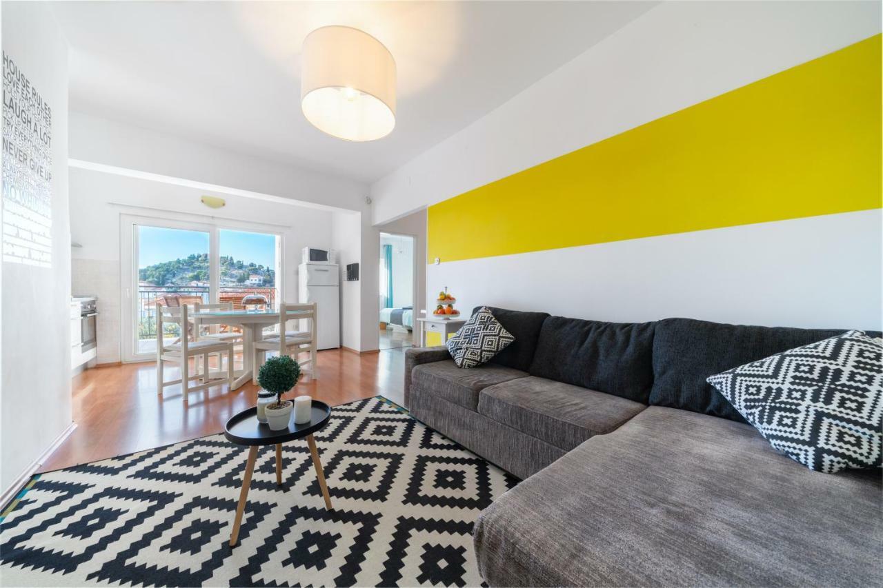 Perla Alba Apartments Tribalj Exteriör bild