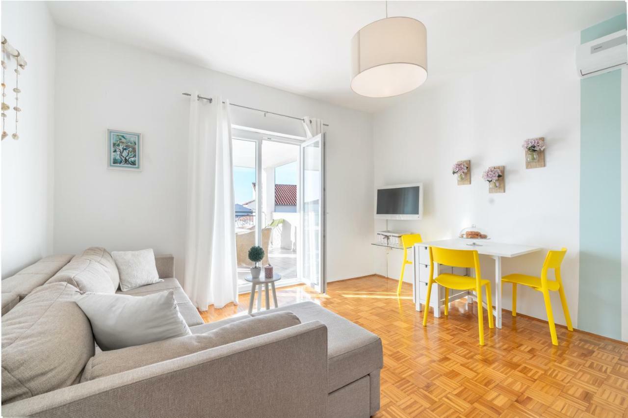 Perla Alba Apartments Tribalj Exteriör bild